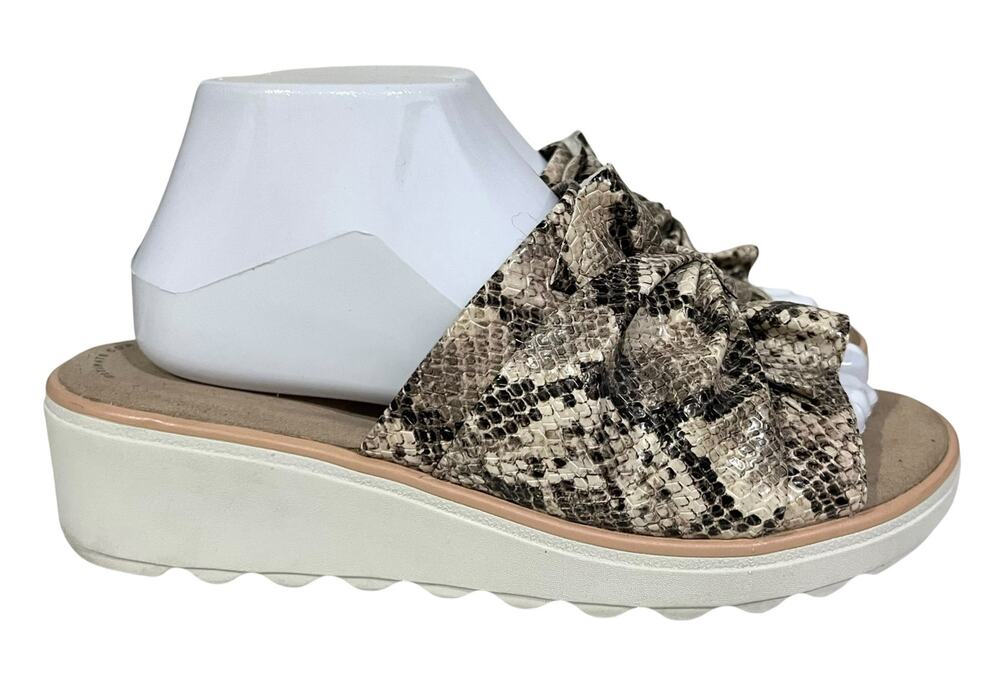 Clarks Jillian Leap Sandal Wedge Sz 8.5 M Taupe Snake-Skin Print Leather Slides